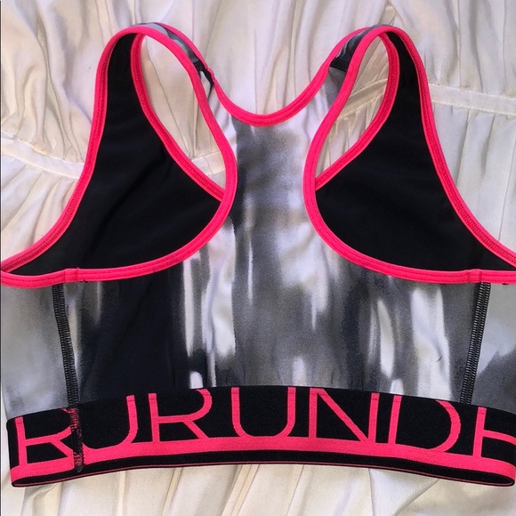 Reversible Under Armor sports bra! - Picture 4 of 4